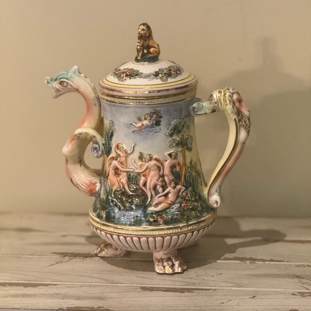 CAPODIMONTE Paul's 3284 dragon handle teapot CIRCA 1950s